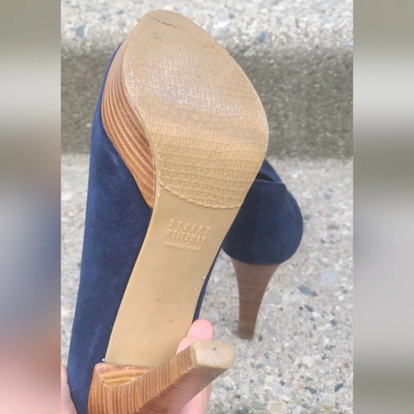 Stuart Weitzman Blue Suede Shoes - Picture 6 of 8